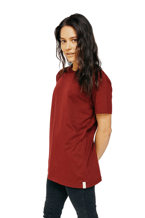 XWASTED Women wearing pure burgundy organic 100% recycled t-shirt 